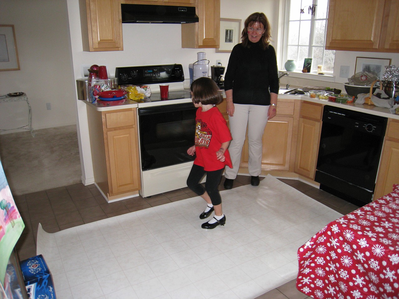 Christmas 2007 Kasdorf Misselhorn Gathering 039.jpg - Christmas 2007! The Misselhorn, Kasdorf and Burns families come together for the celebration! Lots of talk, food, presents, food and visiting.